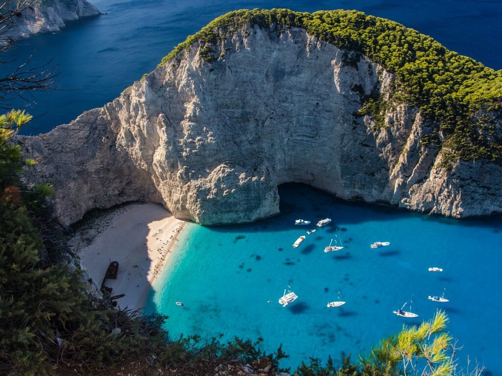 zakynthos-navagio-beach